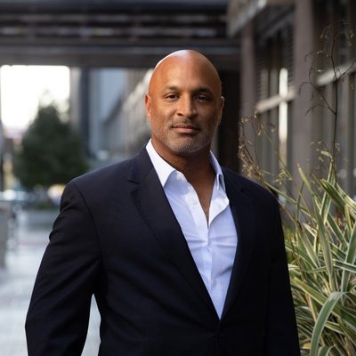 Rob Weisman Headshot